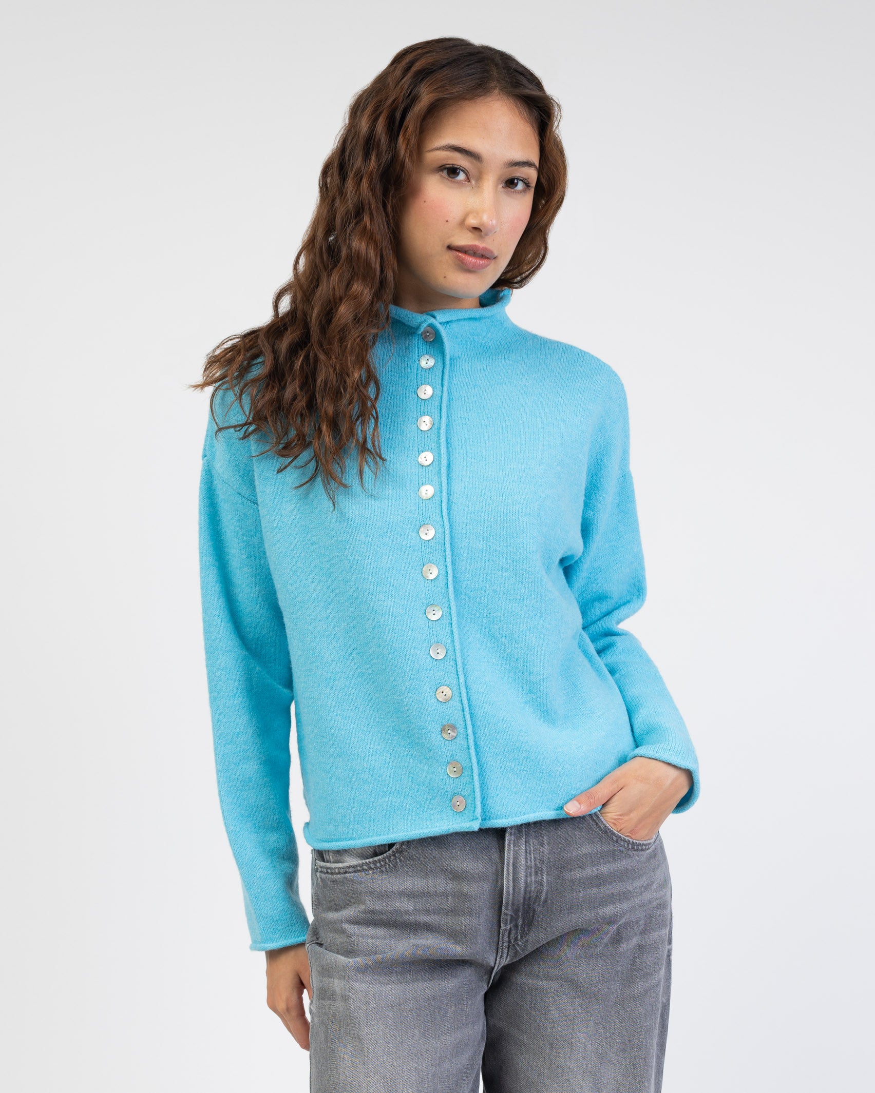 Strickjacke mit Stehkragen