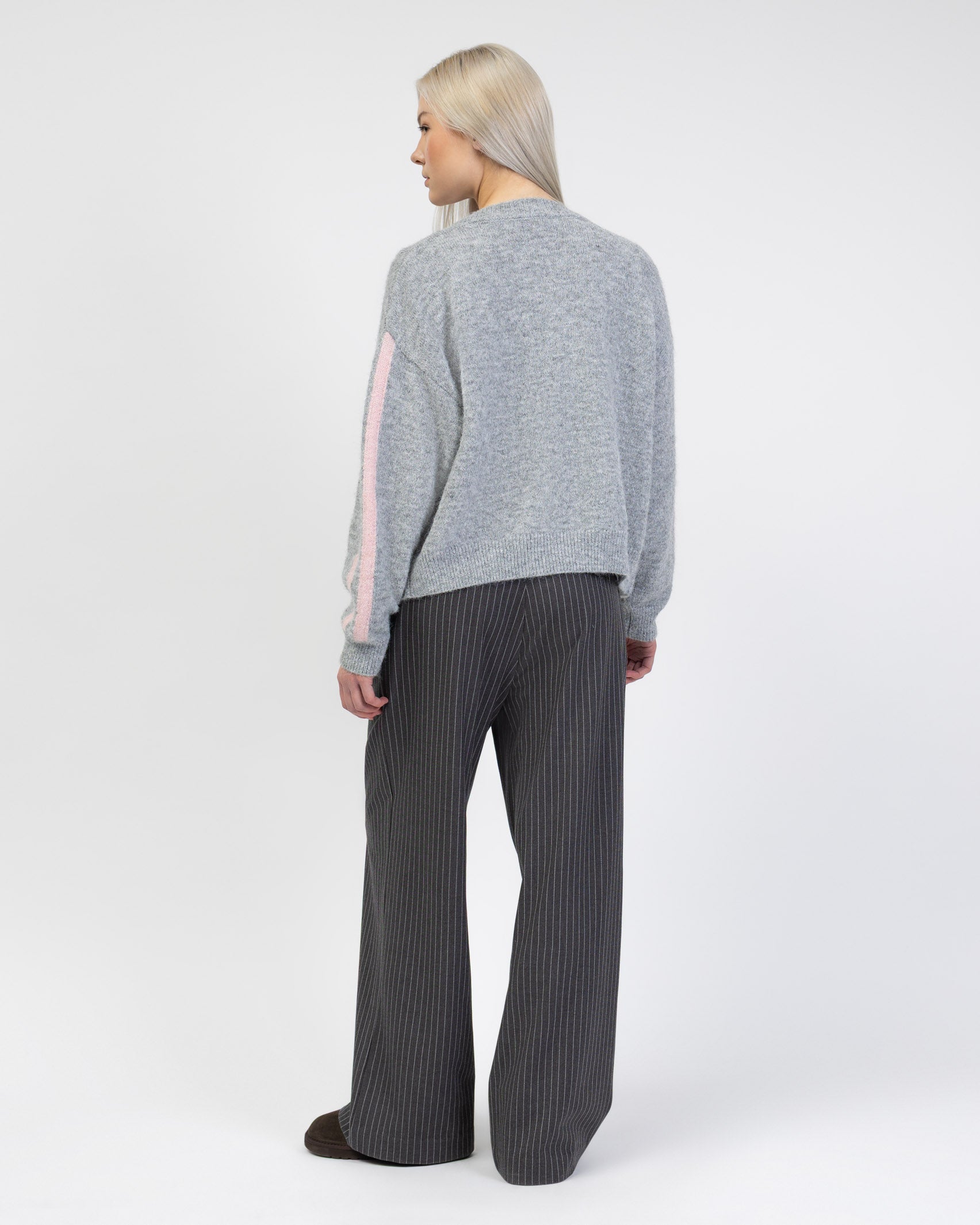 Strickjacke mit Streifendetails