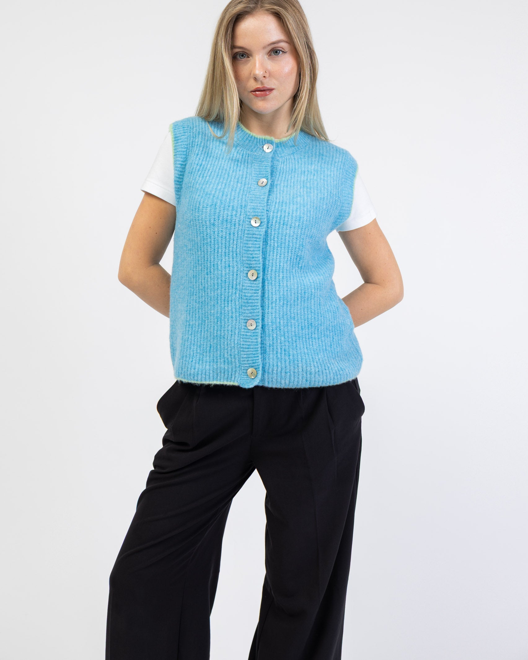 Strickpullunder mit Kontrastnaht