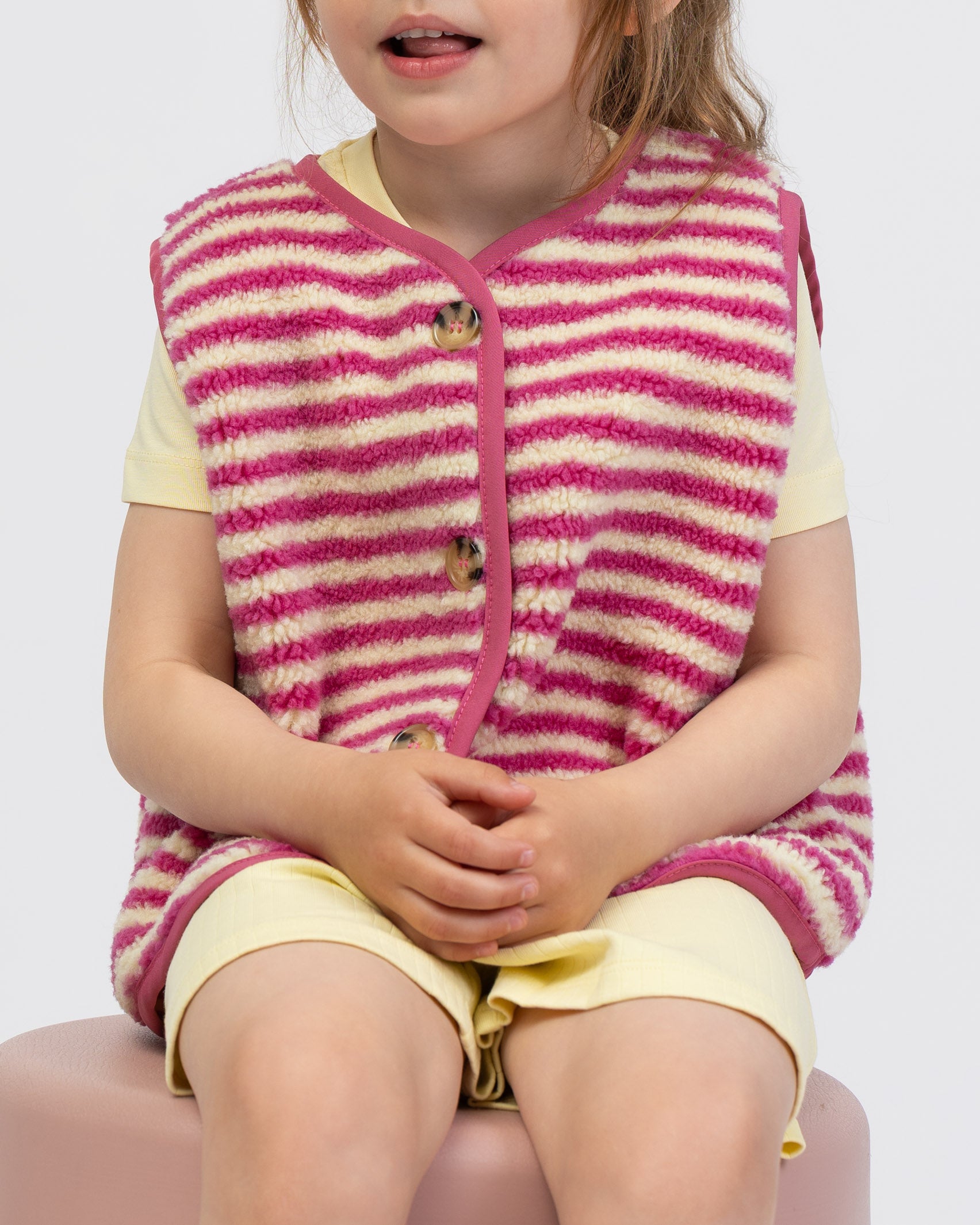 Teddy Kinderweste mit Streifenprint