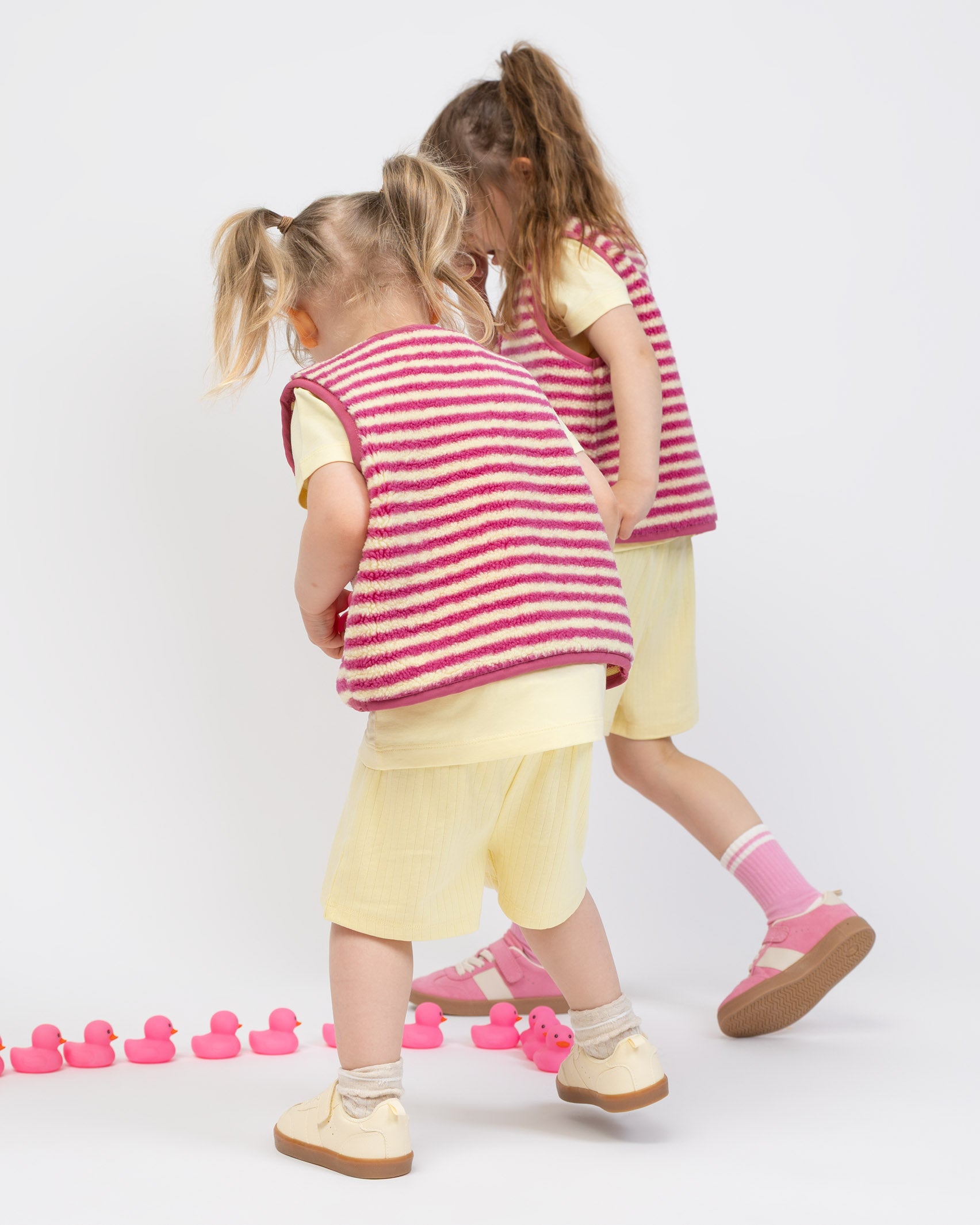 Teddy Kinderweste mit Streifenprint