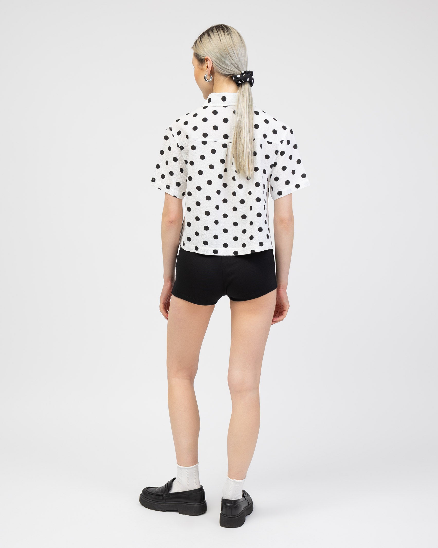 Kastige Bluse mit Polkadots