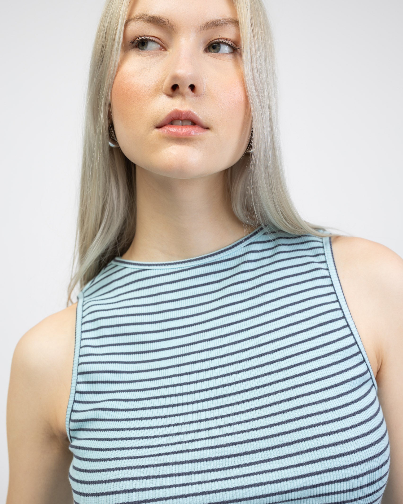 Gestreiftes Top mit U-Boot Ausschnitt