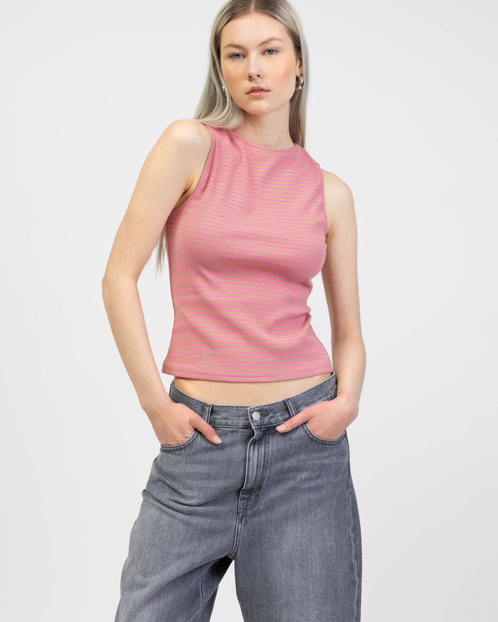 Gestreiftes Top mit U-Boot Ausschnitt