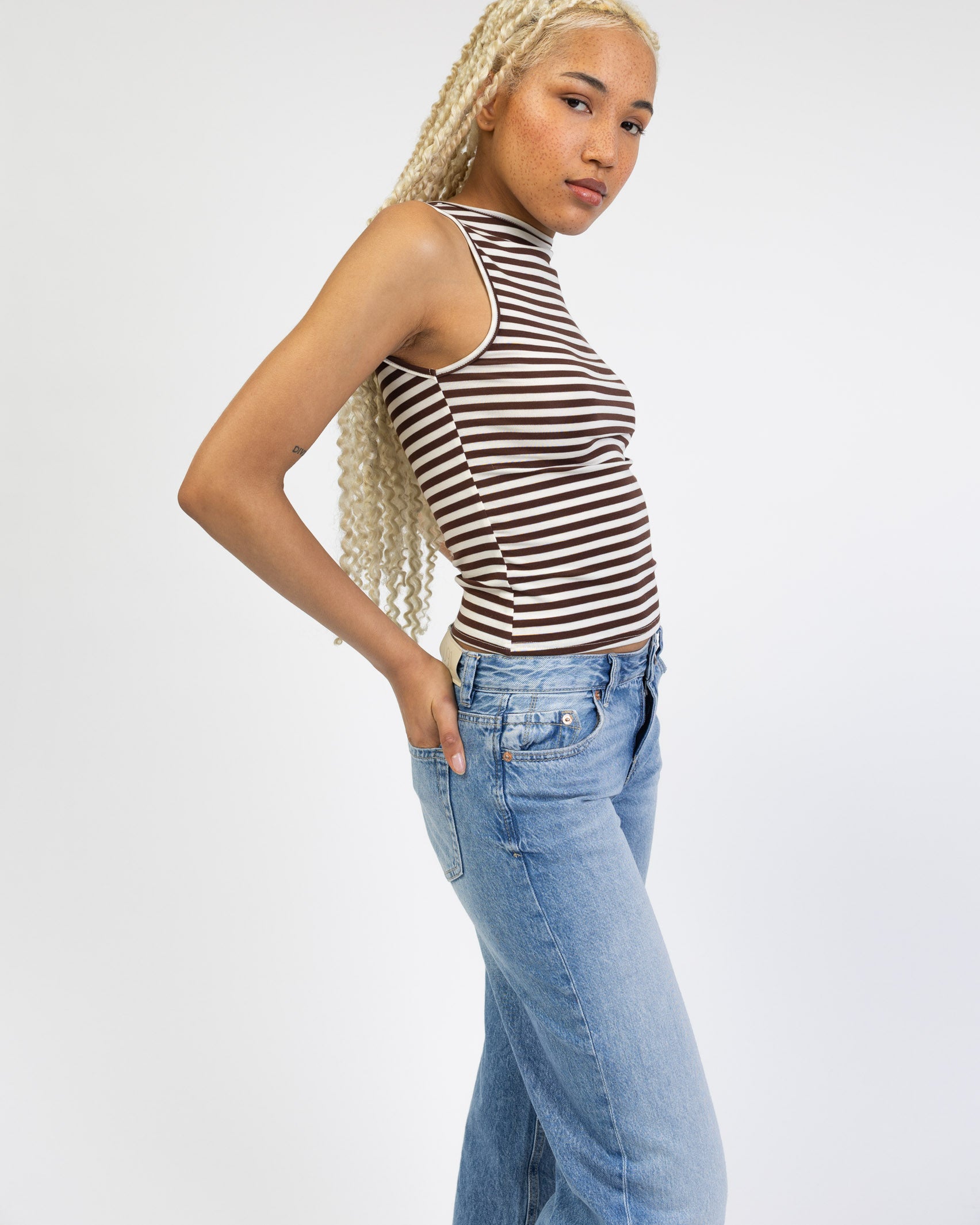 Gestreiftes Top mit U-Boot Ausschnitt