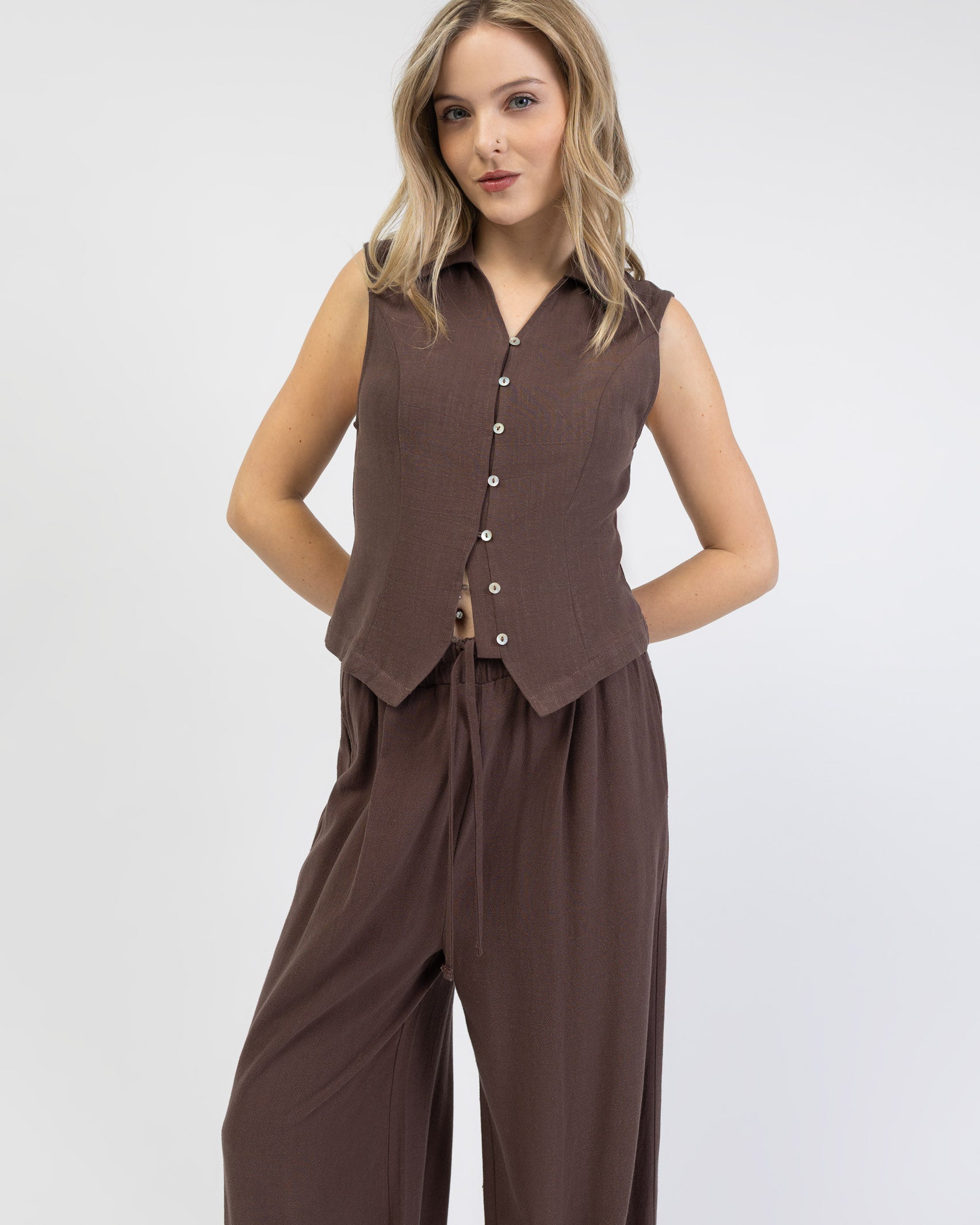 Taillierte Bluse aus Leinen-Mix