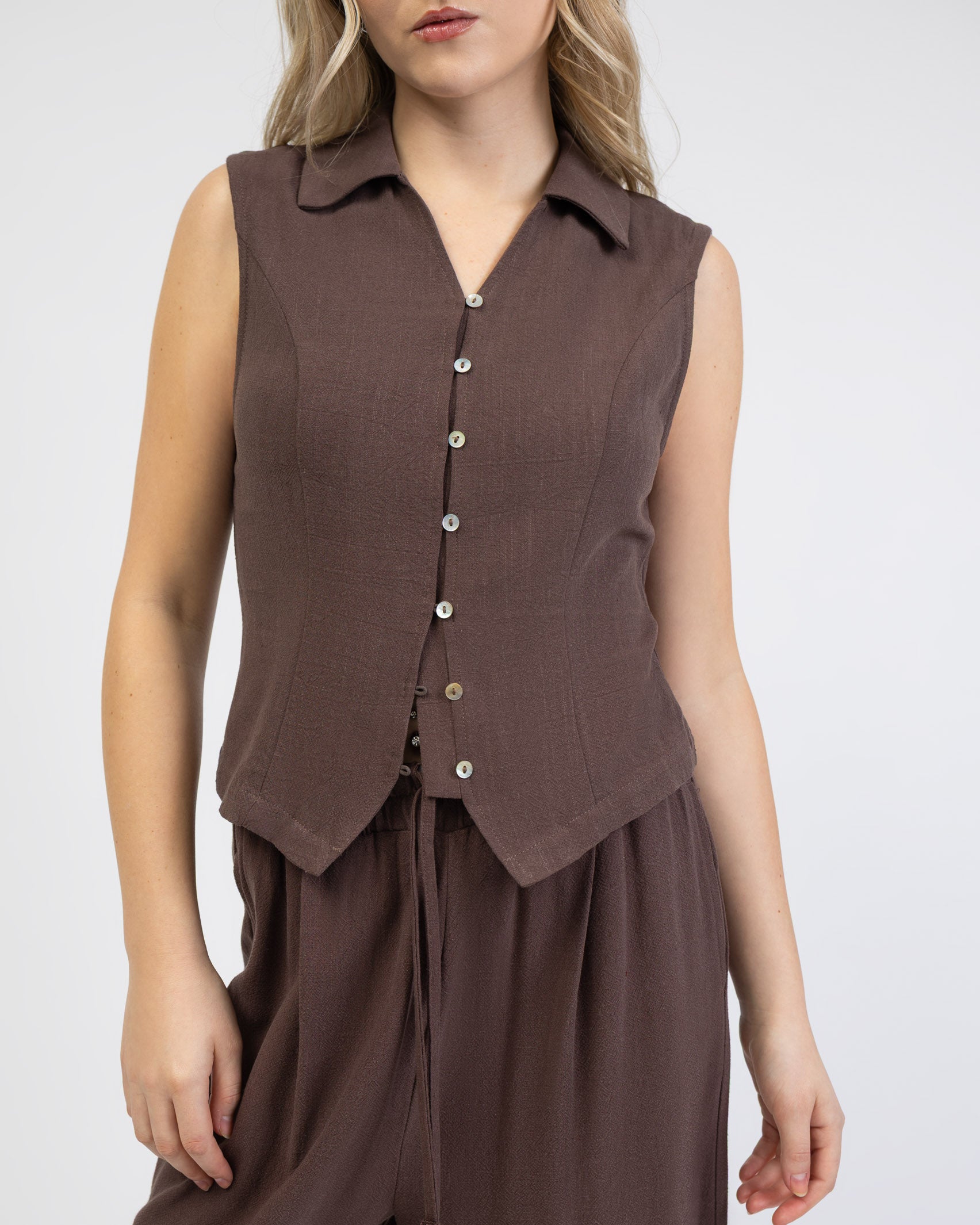 Taillierte Bluse aus Leinen-Mix