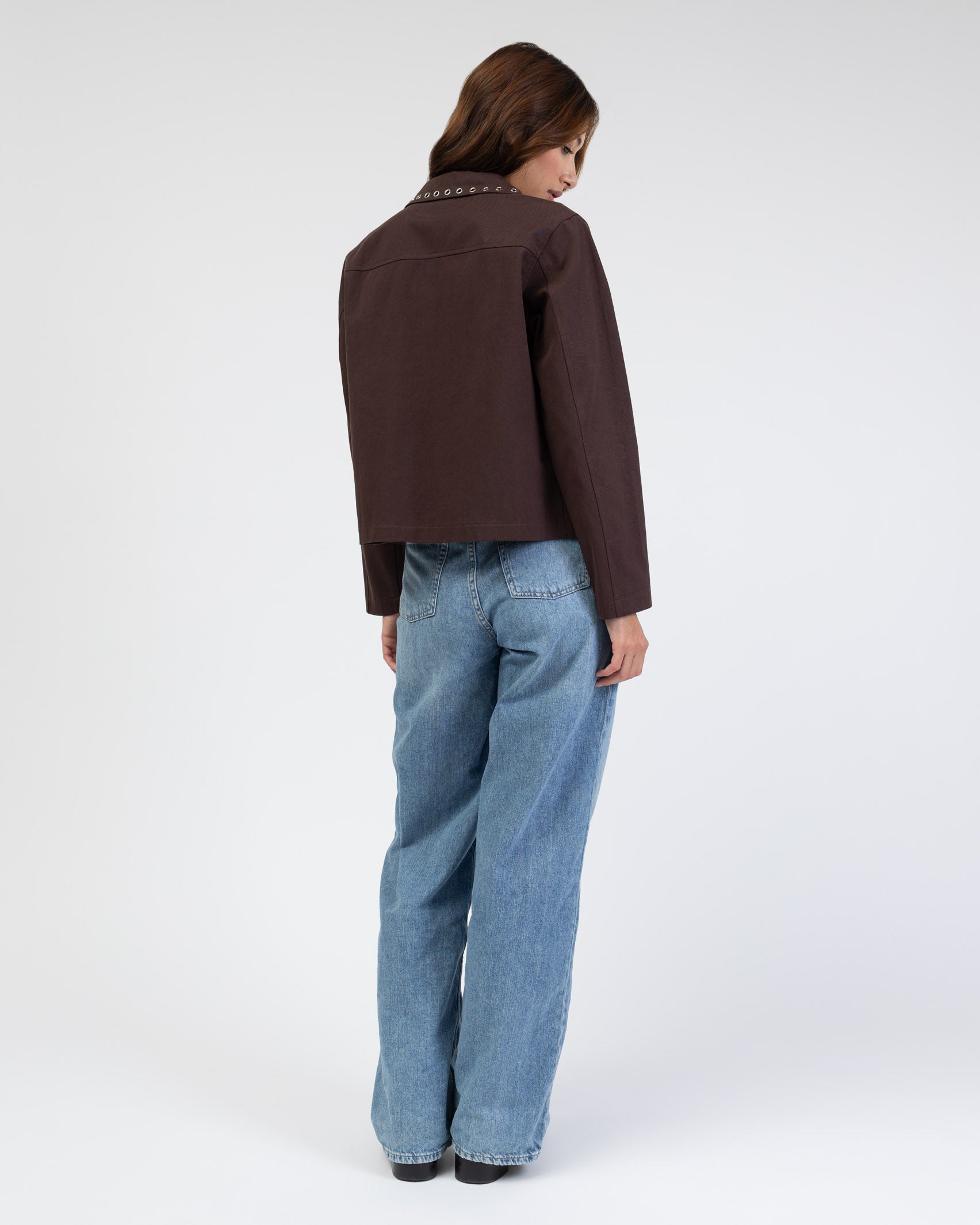 Jacke mit Ösen am Kragen