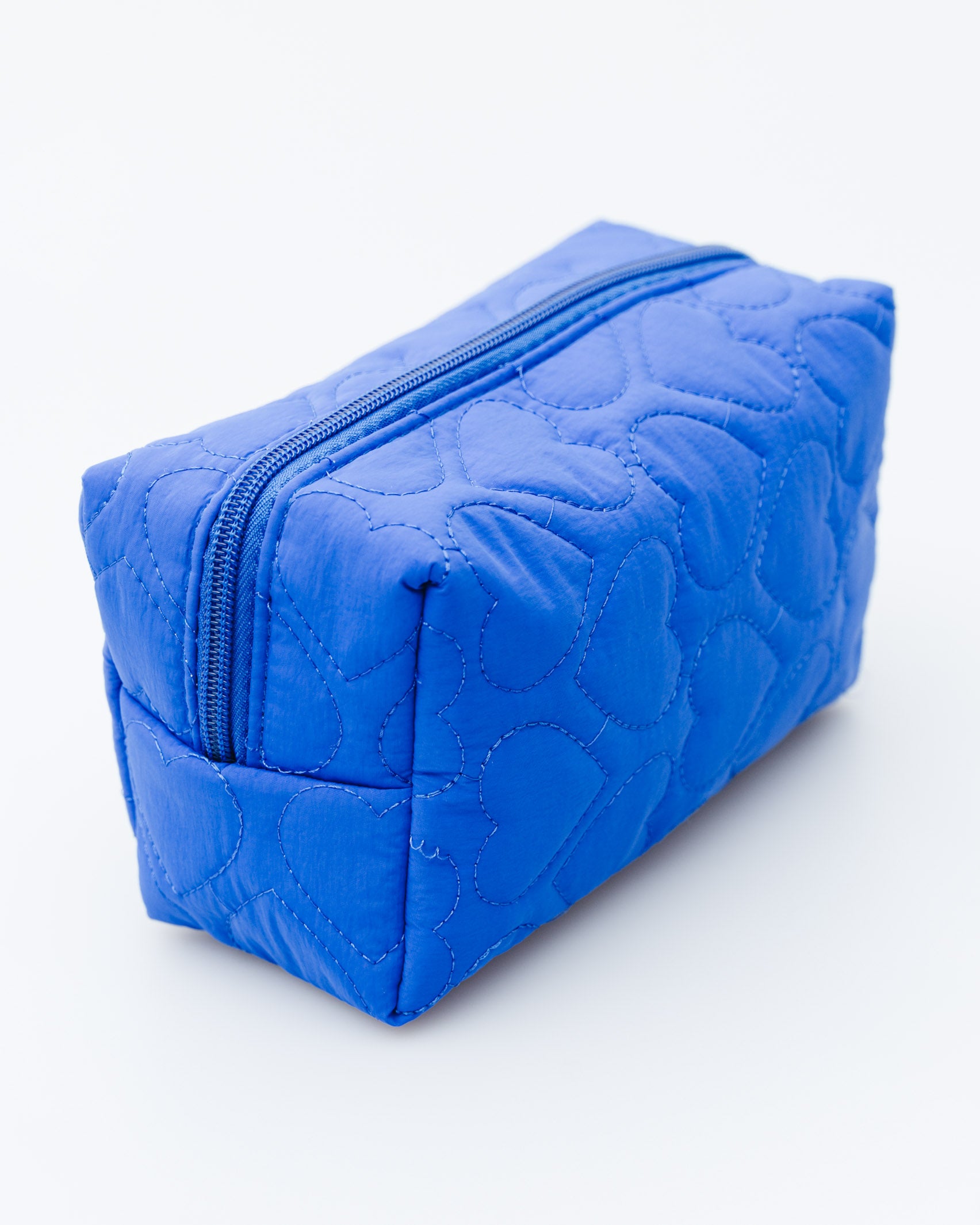 Kosmetiktasche mit Herzchen - Broke + Schön