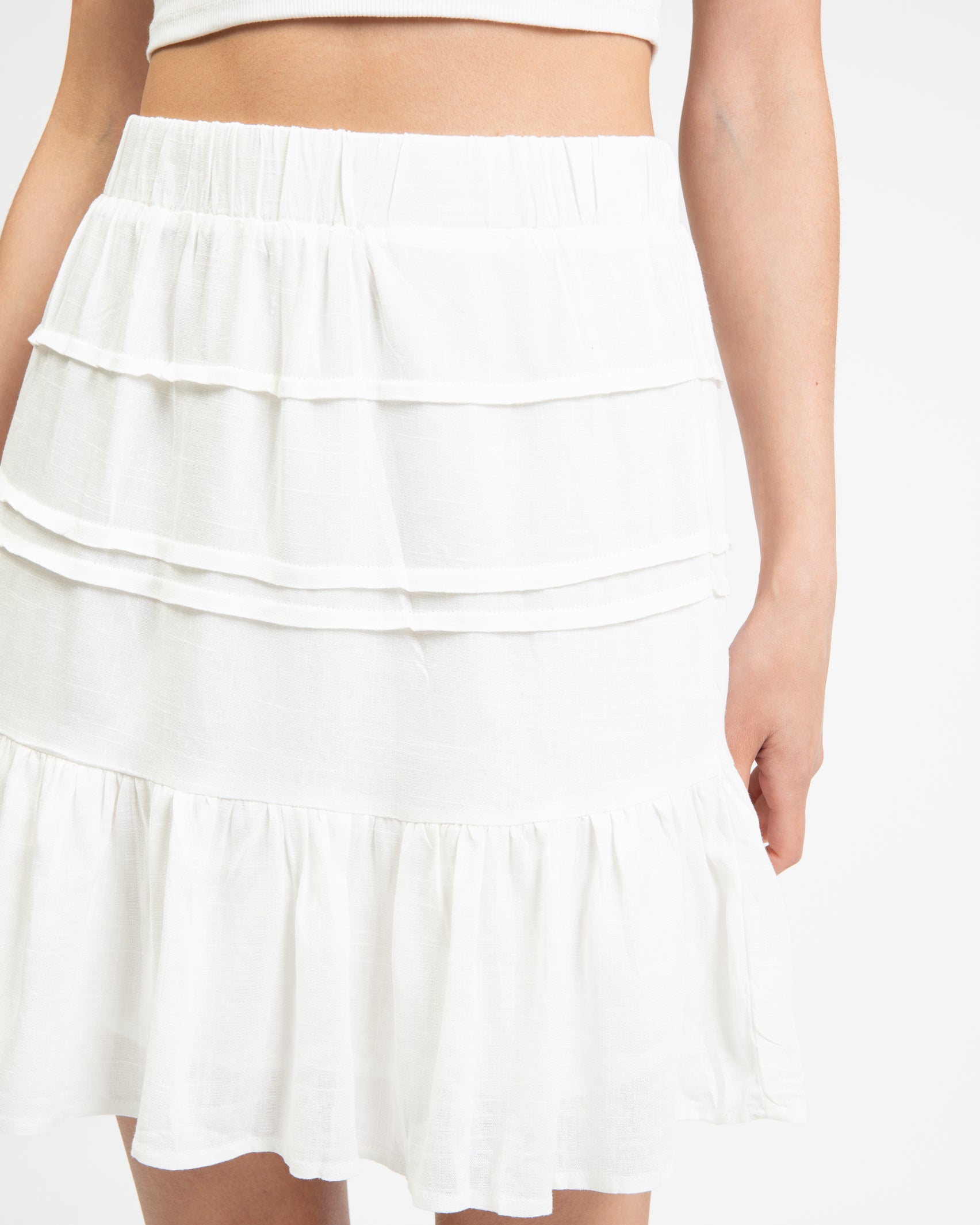 Weißer Mini Rock mit Leinenanteil