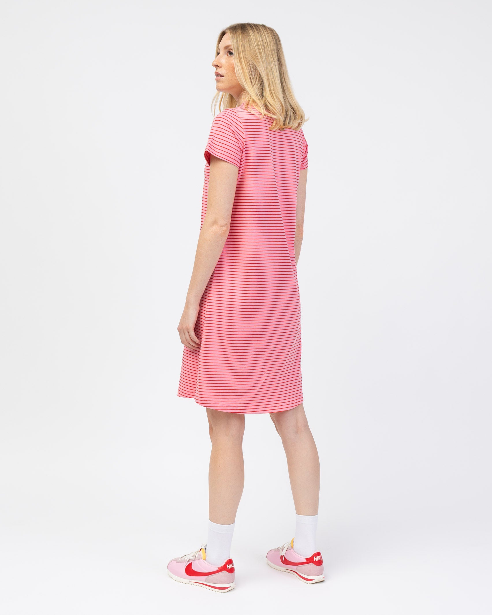 Gestreiftes Basic T-Shirt Kleid