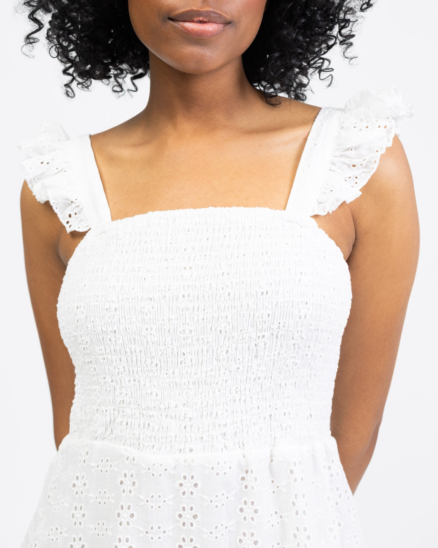 Maxikleid mit Lochstickerei