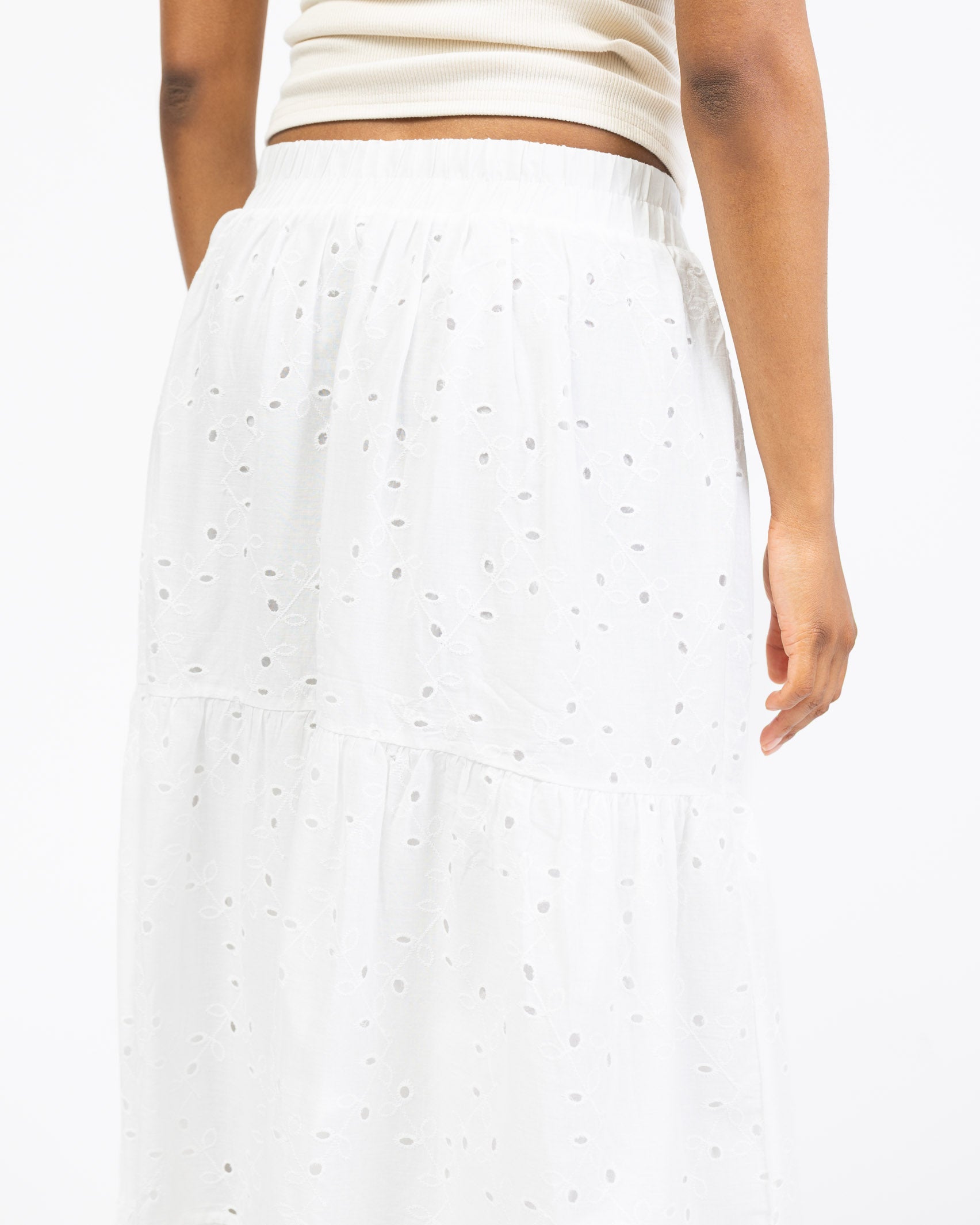 Maxirock mit Lochspitze