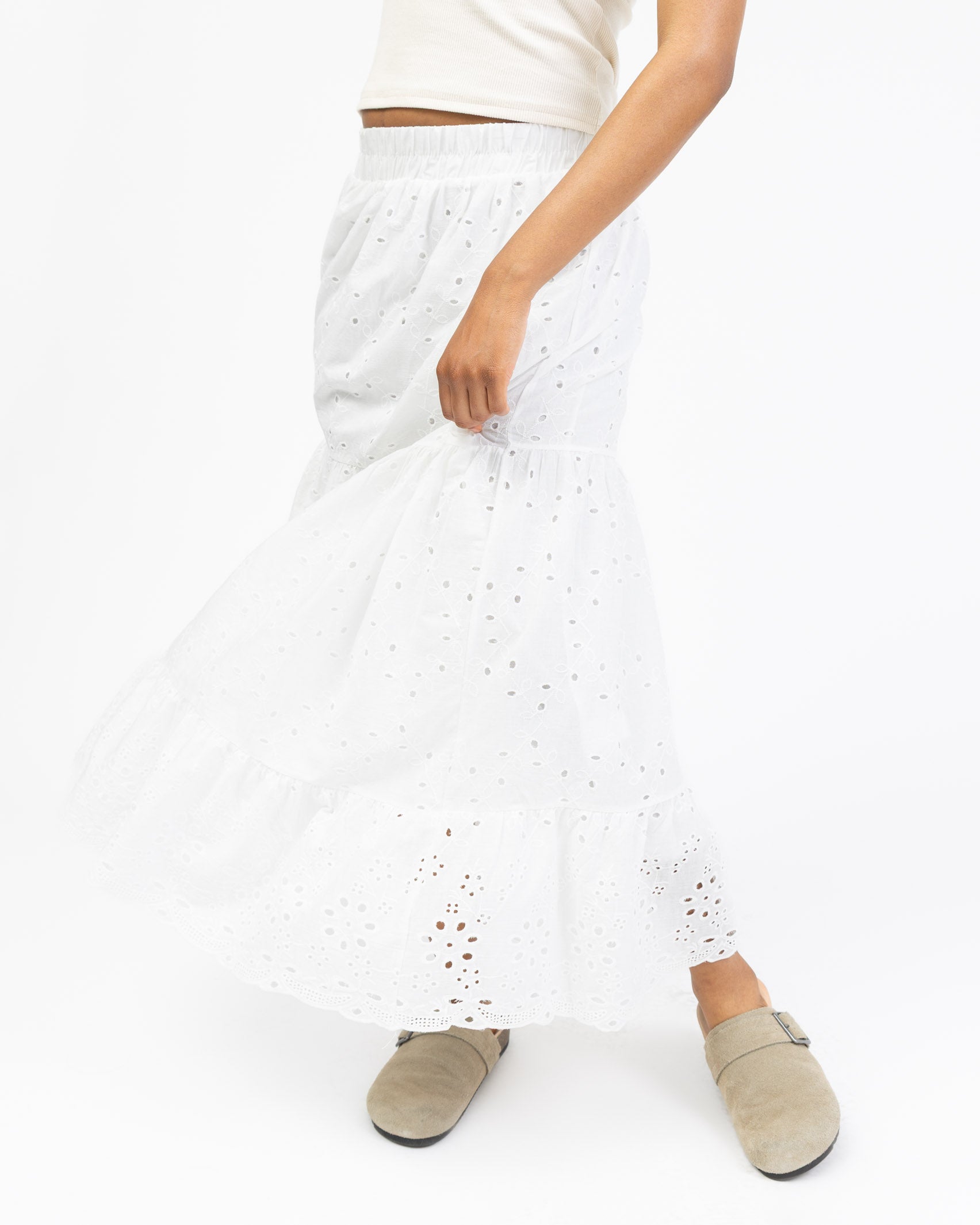 Maxirock mit Lochspitze