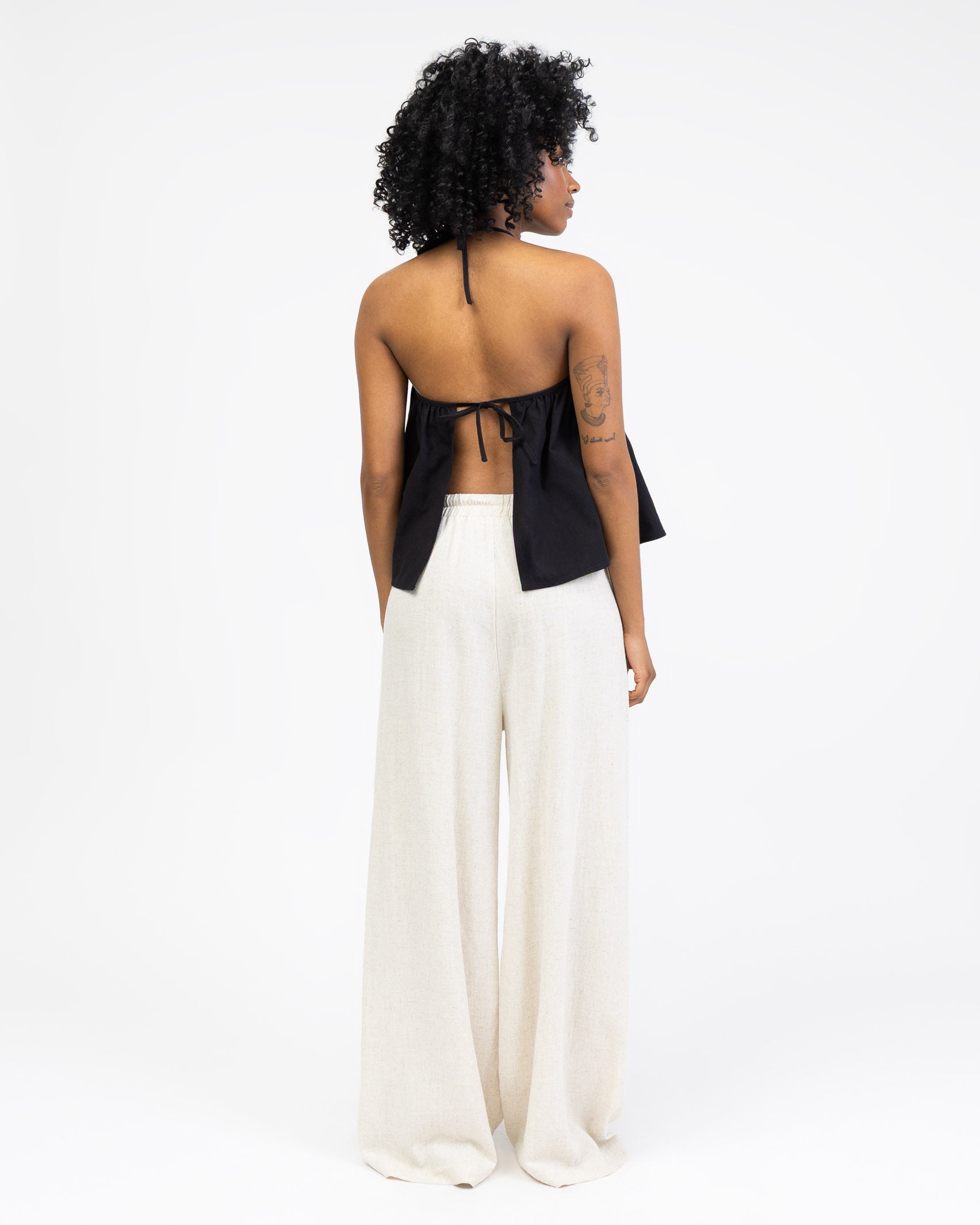 Luftiges Neckholder Top zum Binden