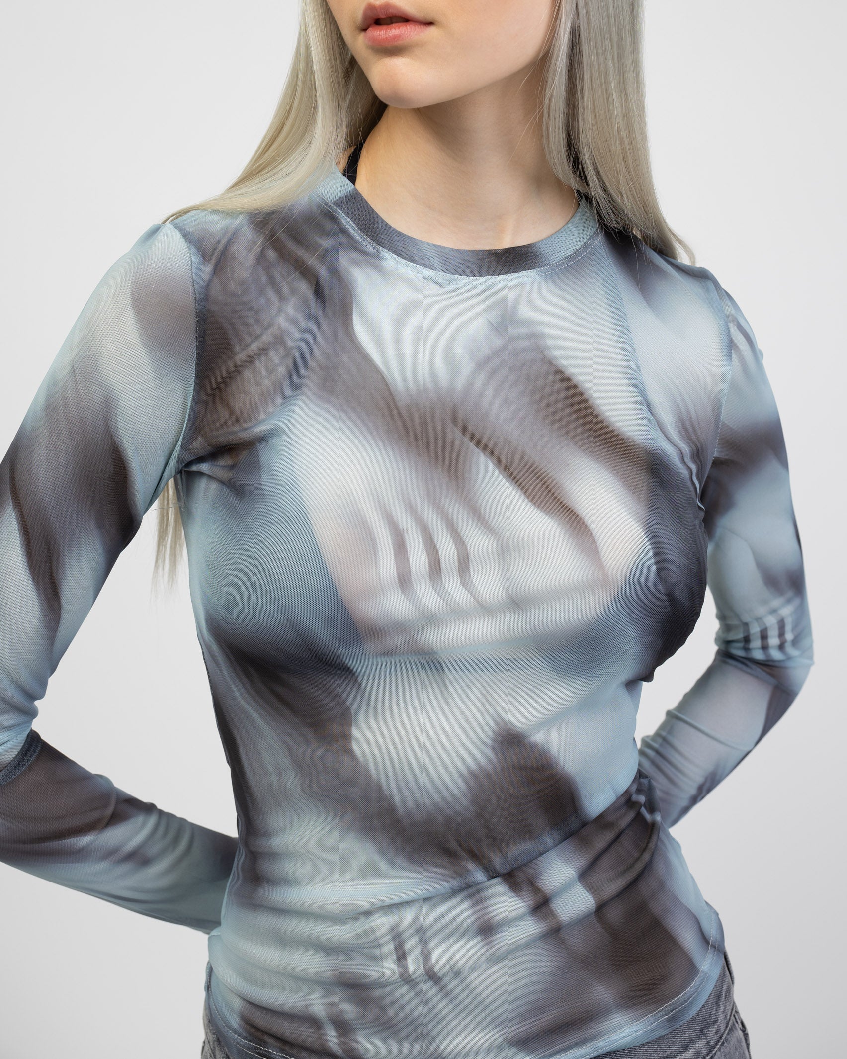 Langarm Mesh Shirt mit mehrfarbigem Muster