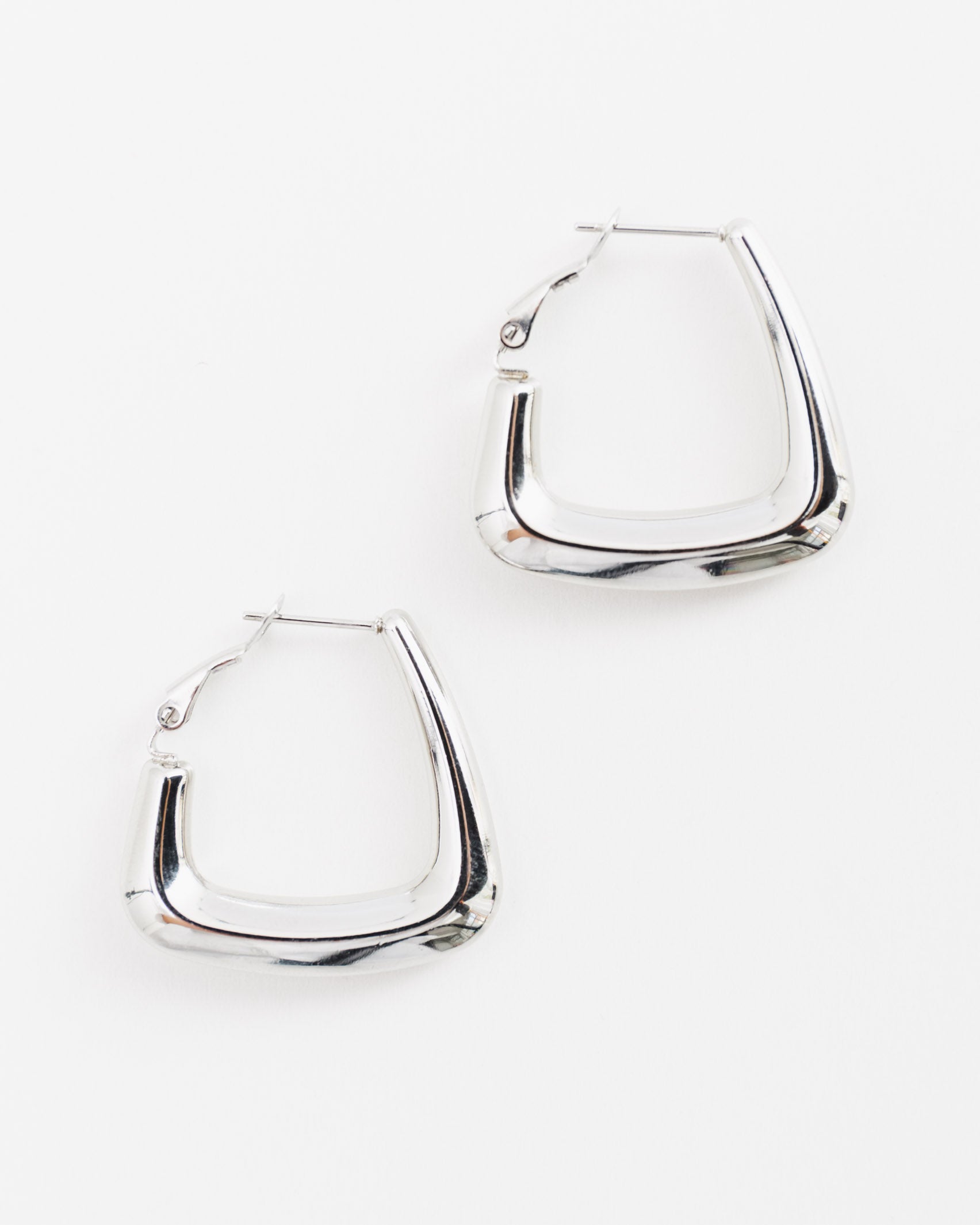 Eckige Creolen - Broke + Schön