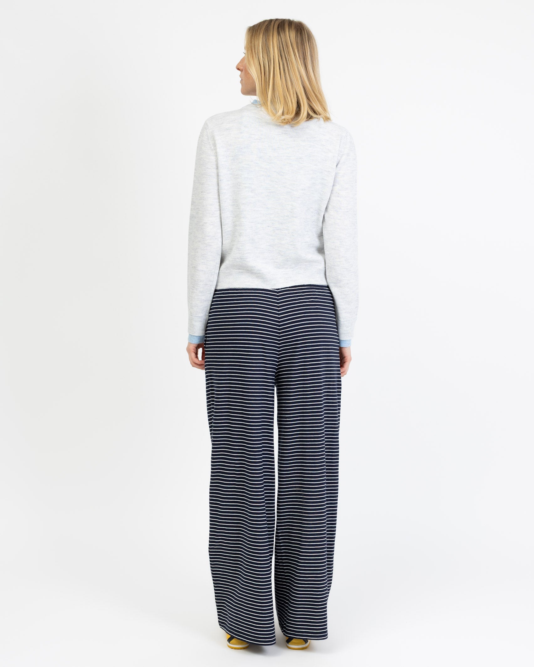 Doppellagige Strickjacke