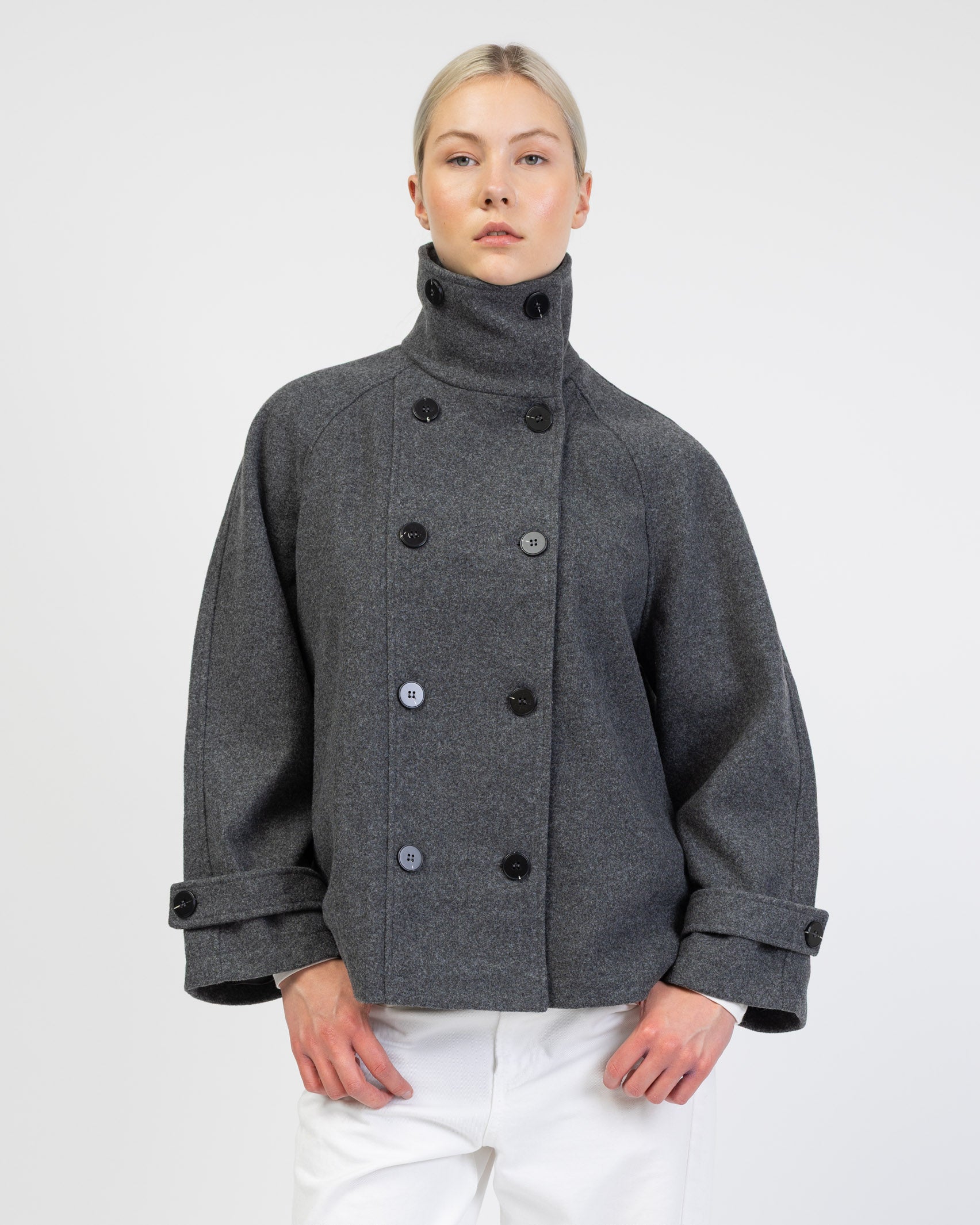 Mantel mit hohem Kragen