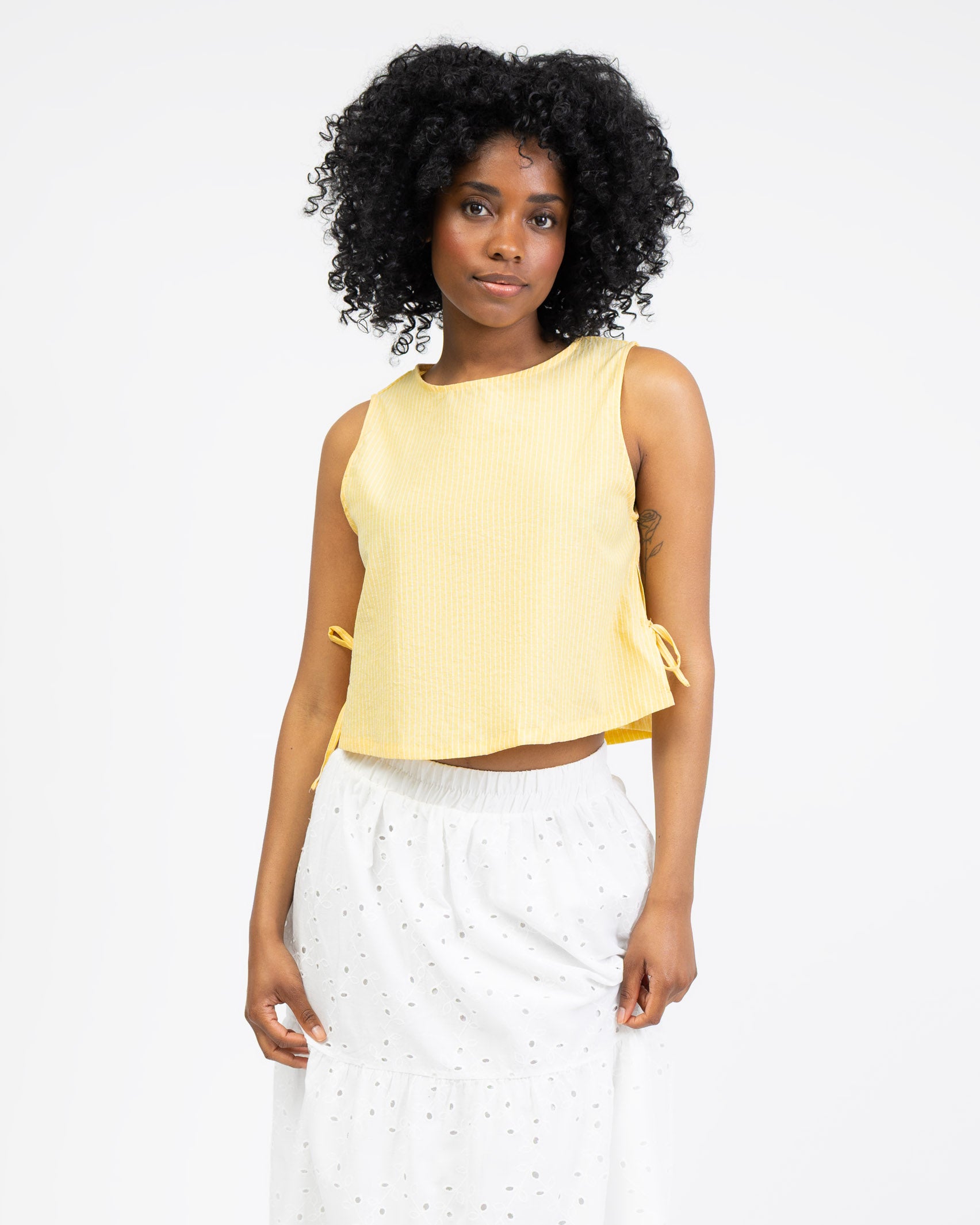 Baumwoll Top mit feinen Streifen