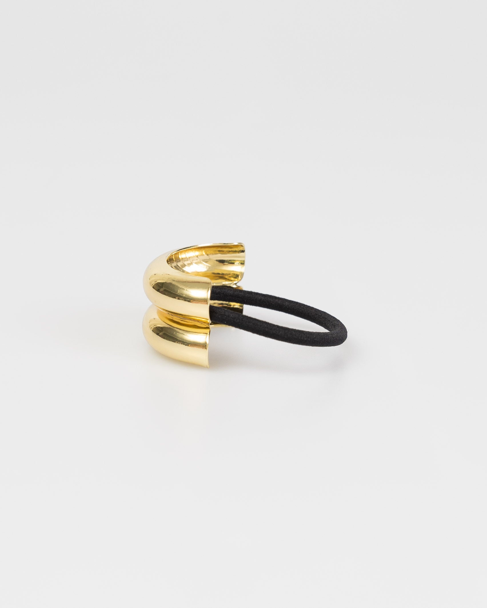 Haargummi mit goldenem Detail