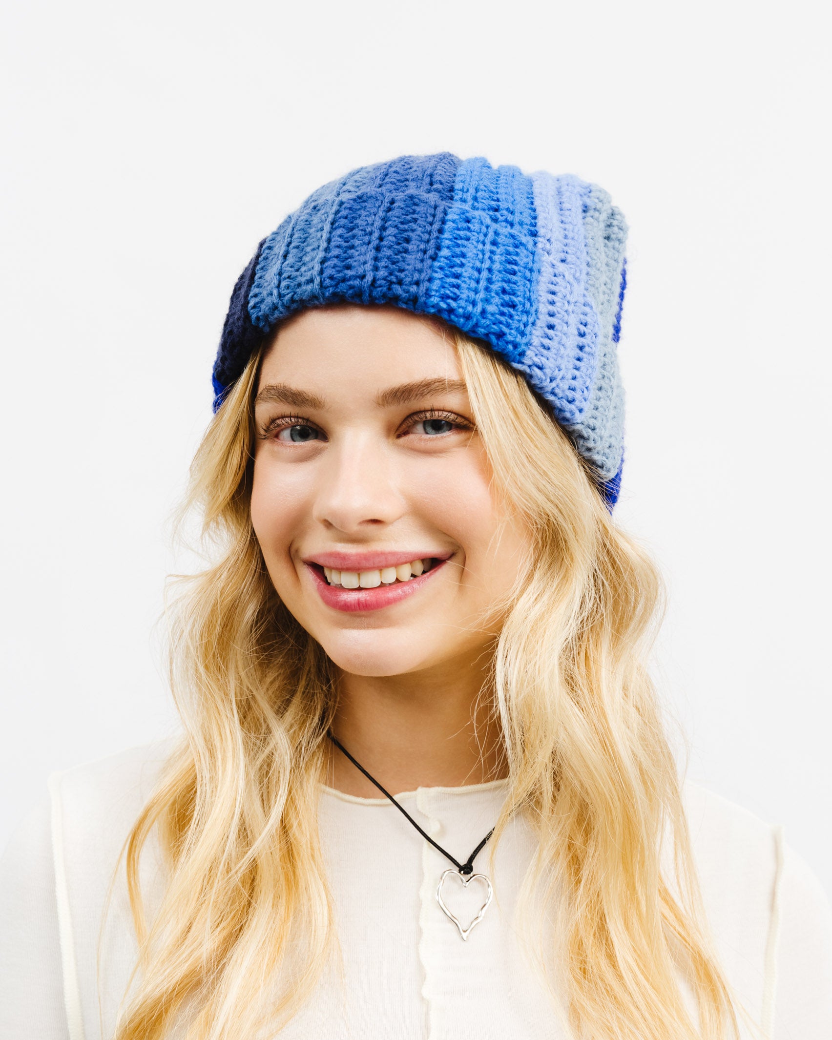 Häkelmütze mit Farbverlauf - Broke + Schön