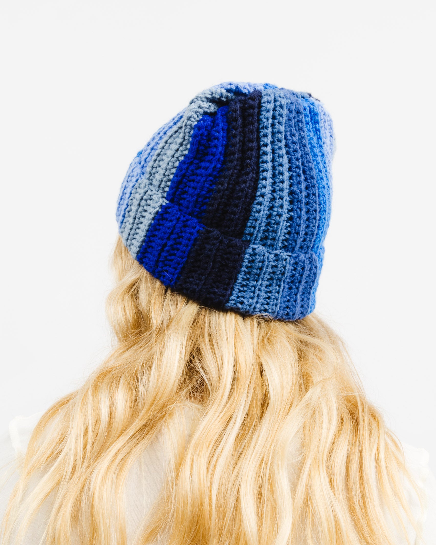 Häkelmütze mit Farbverlauf - Broke + Schön