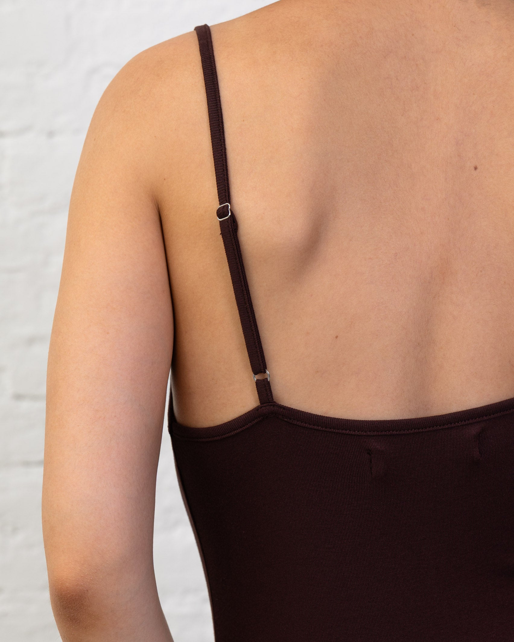 Asymmetrisches Top mit Spitze
