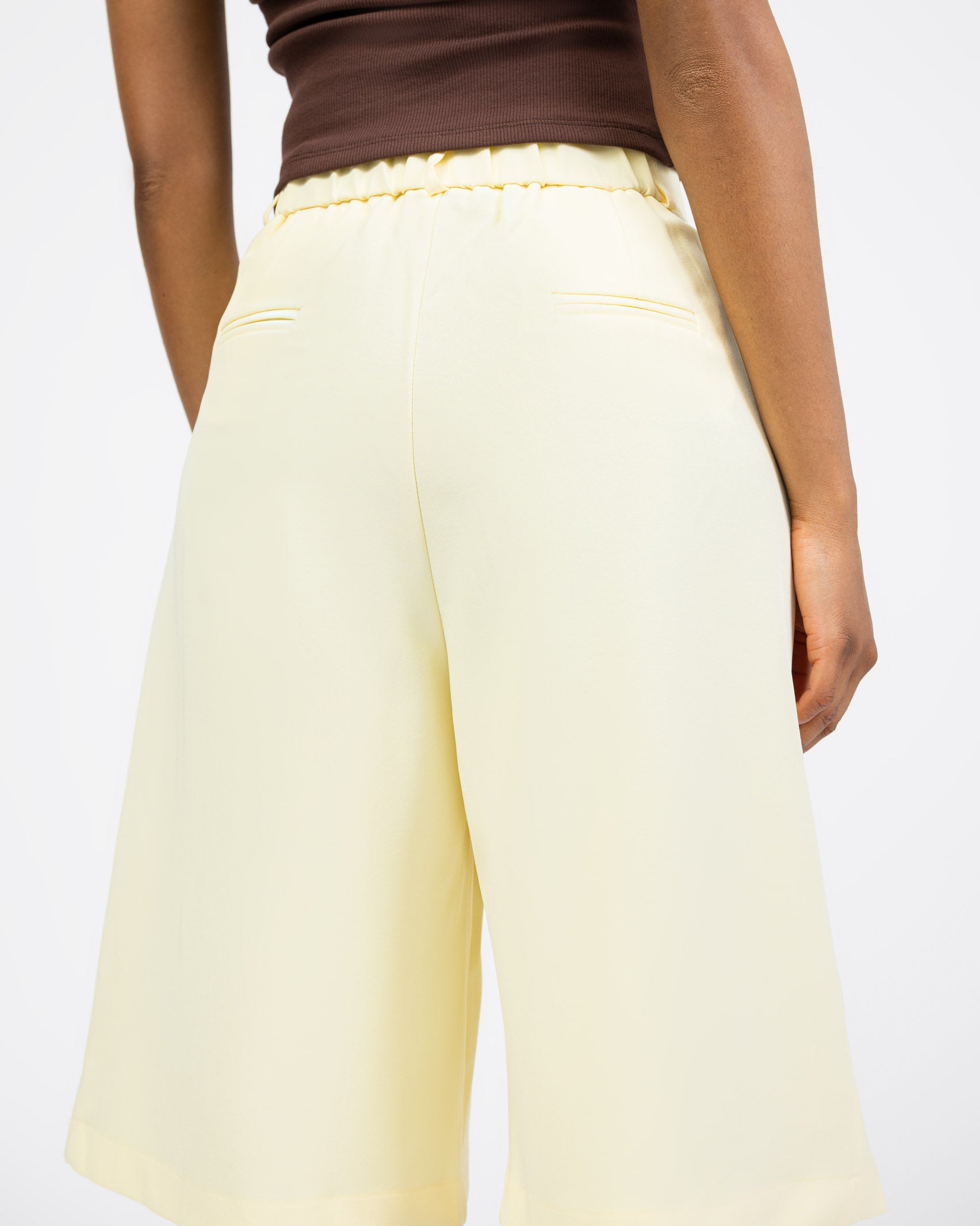 Klassische Shorts im Anzug Stil