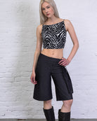 Basic Top mit tiefem Rückenausschnitt mit Zebraprint
