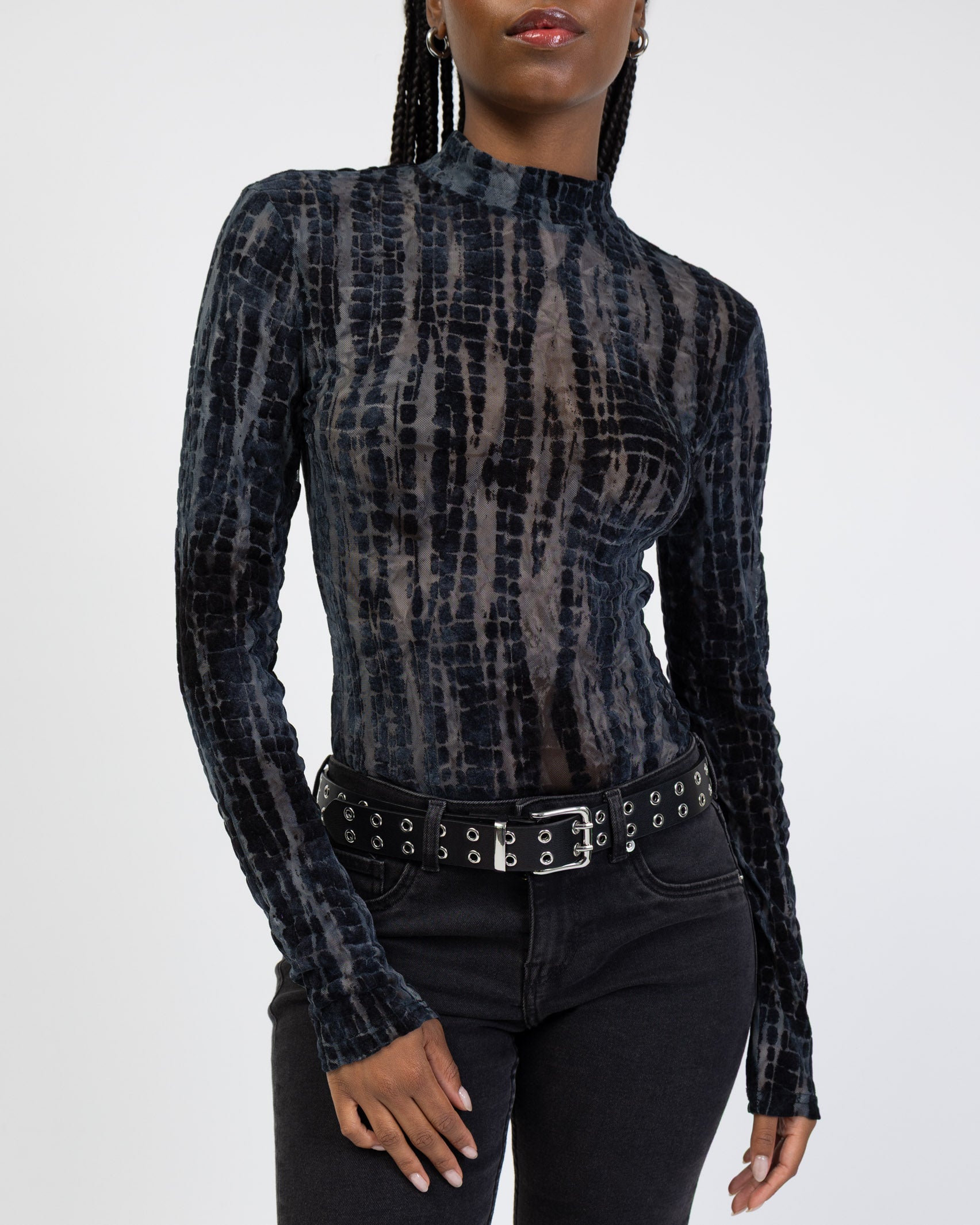 Body mit Schlangenprint aus Samt