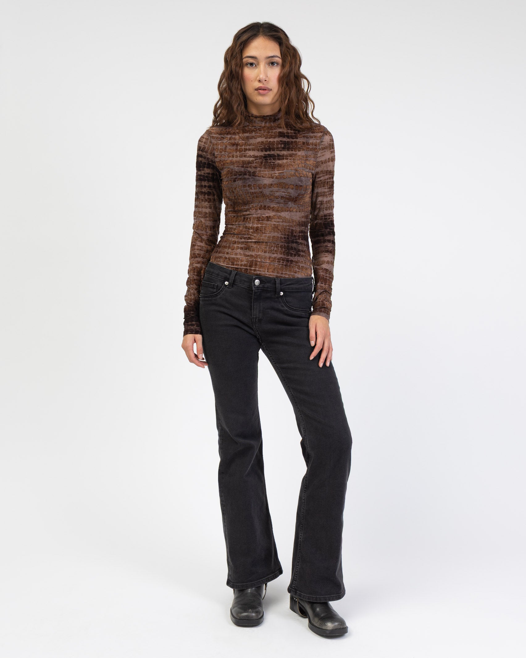 Body mit Schlangenprint aus Samt