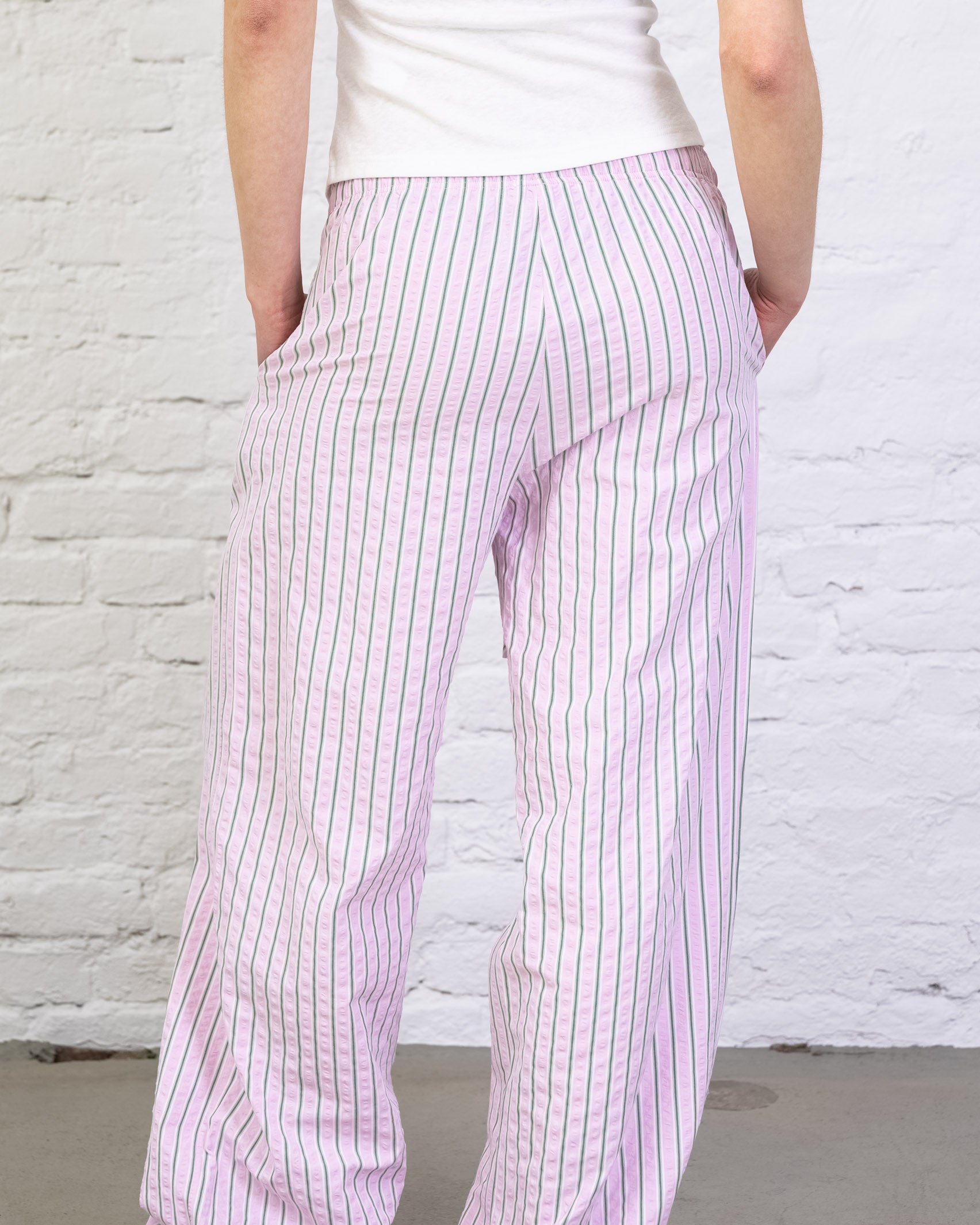 Rosa gestreifte Hose