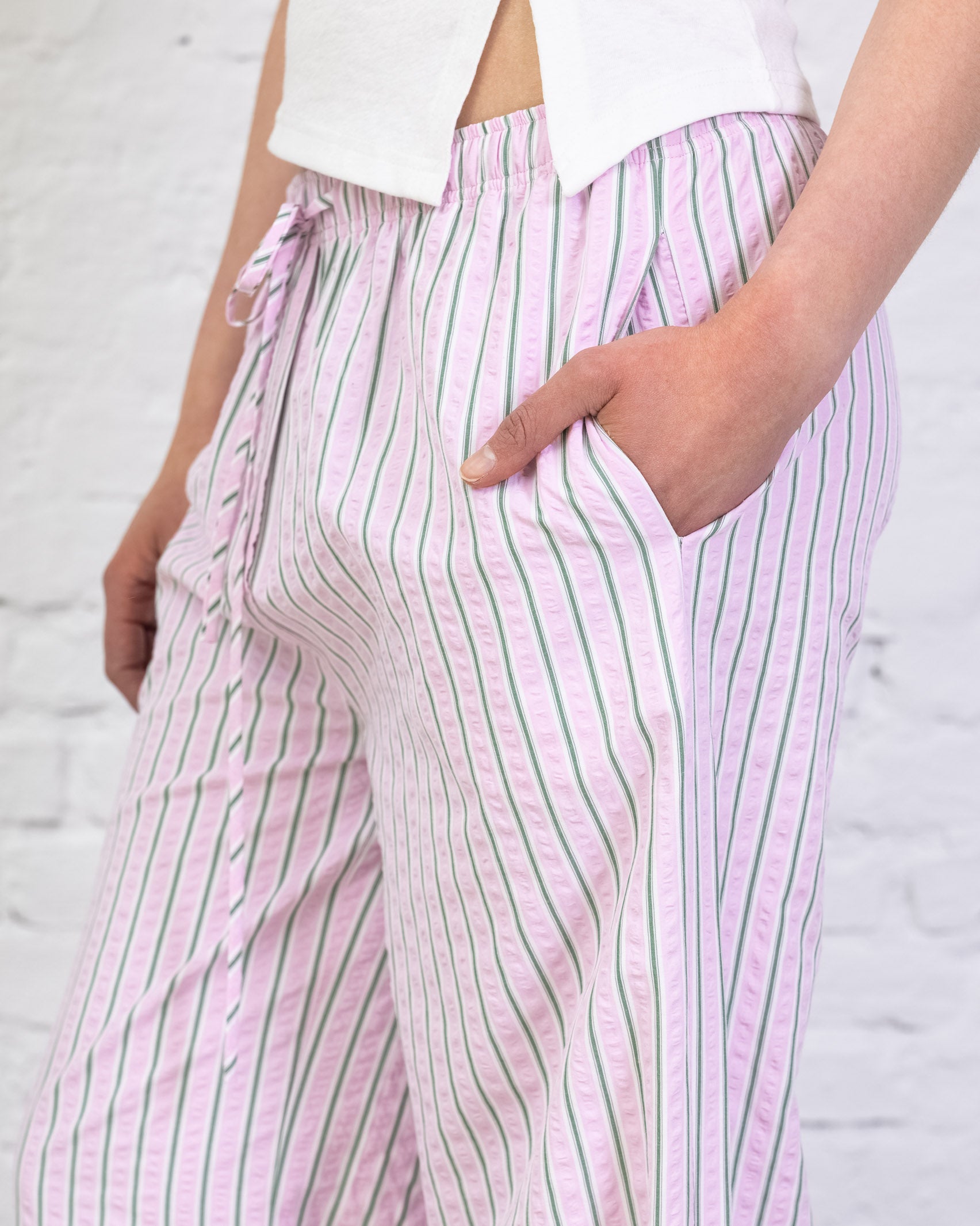 Rosa gestreifte Hose