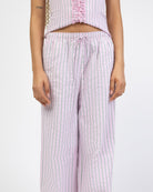 Rosa gestreifte Hose