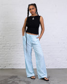 Lockere, gestreifte Stoffhose
