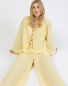 Lockere, gestreifte Stoffhose