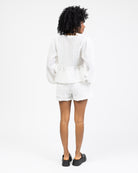 Shorts mit Stickereien