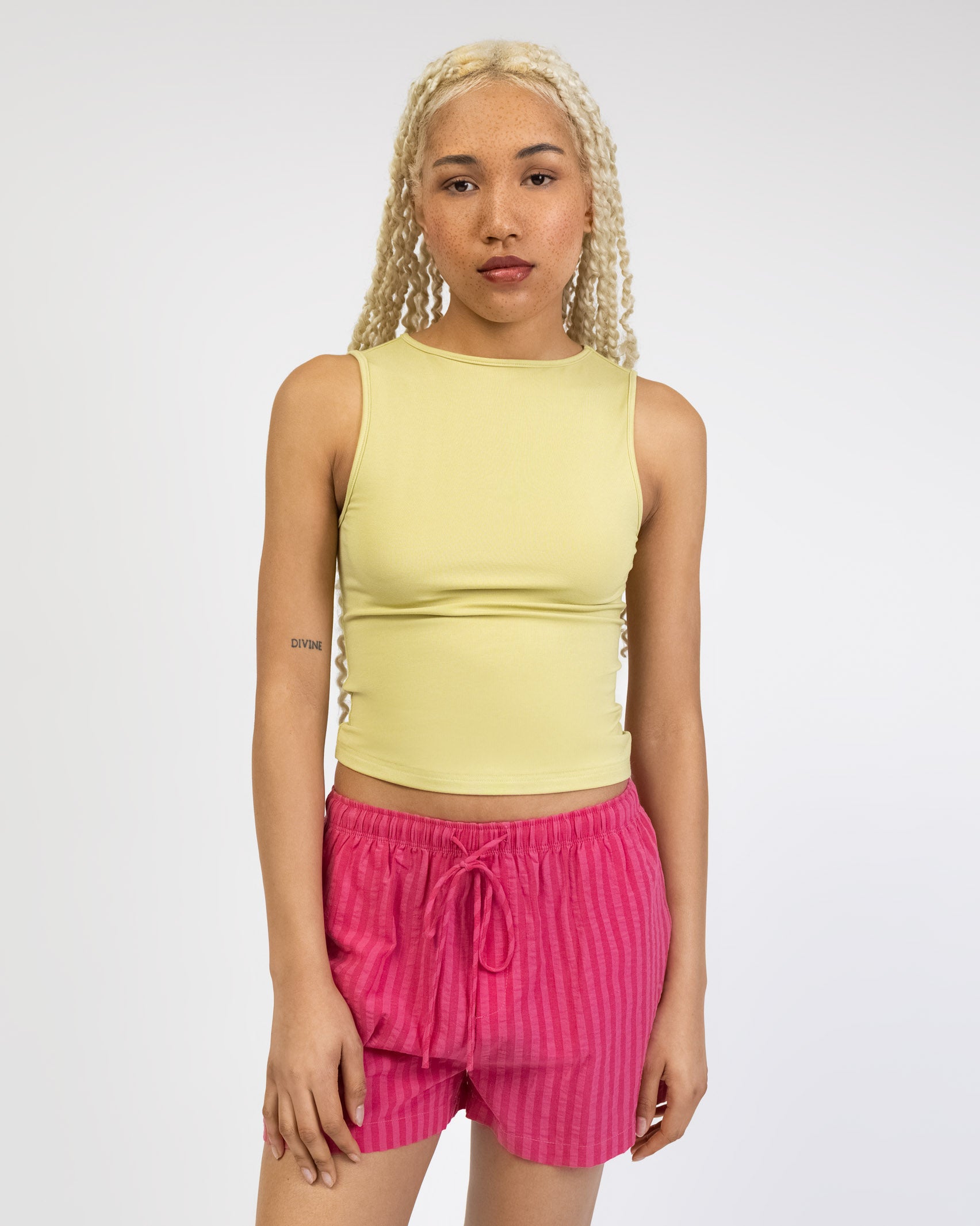 Weiches Top mit U-Boot Ausschnitt