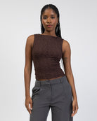 Top mit U-Boot Ausschnitt aus Spitze