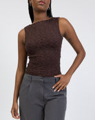 Top mit U-Boot Ausschnitt aus Spitze