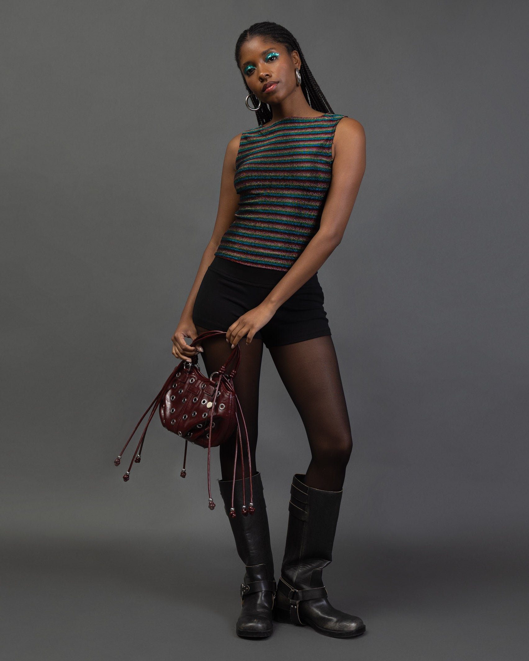 Top mit bunt glitzernden Streifen