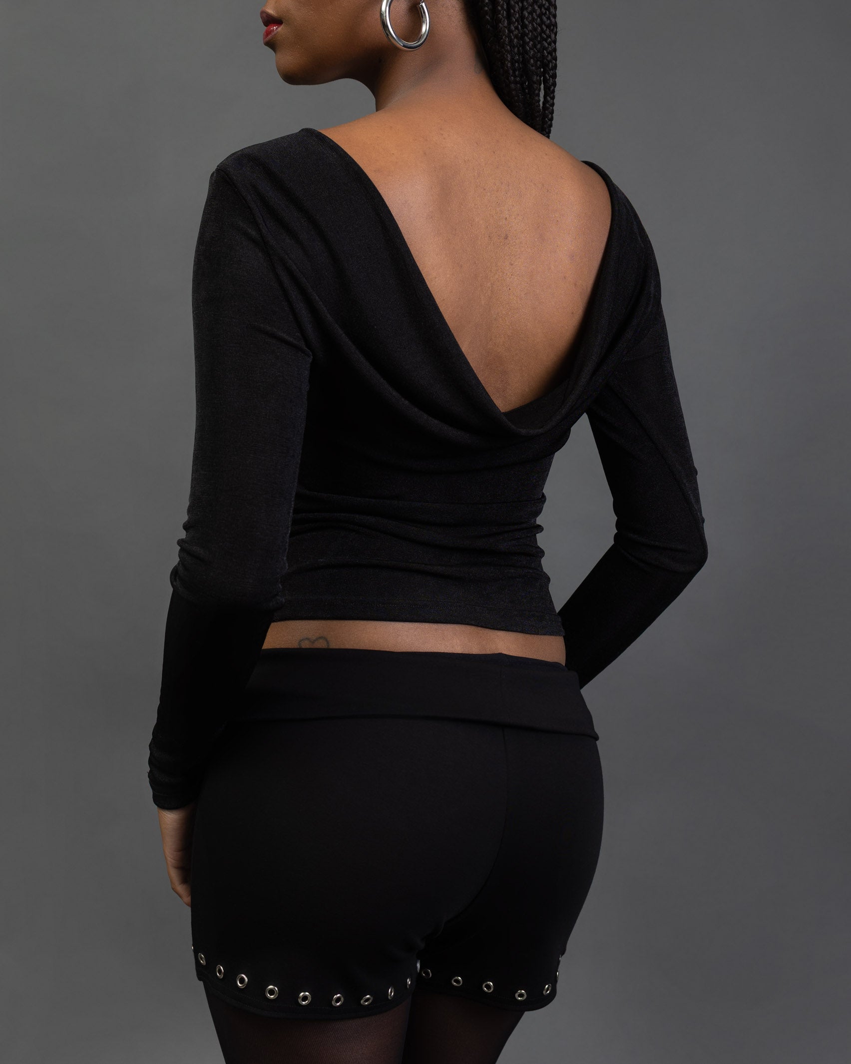 Langarmshirt mit tiefem Rückenausschnitt