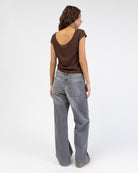 Rückenfreies T-Shirt