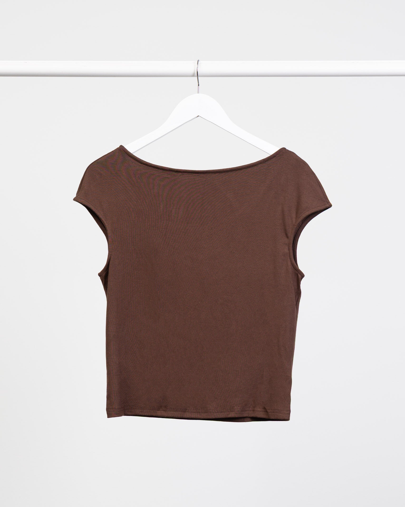 Rückenfreies T-Shirt