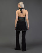 Neckholdertop mit glitzernden Streifen