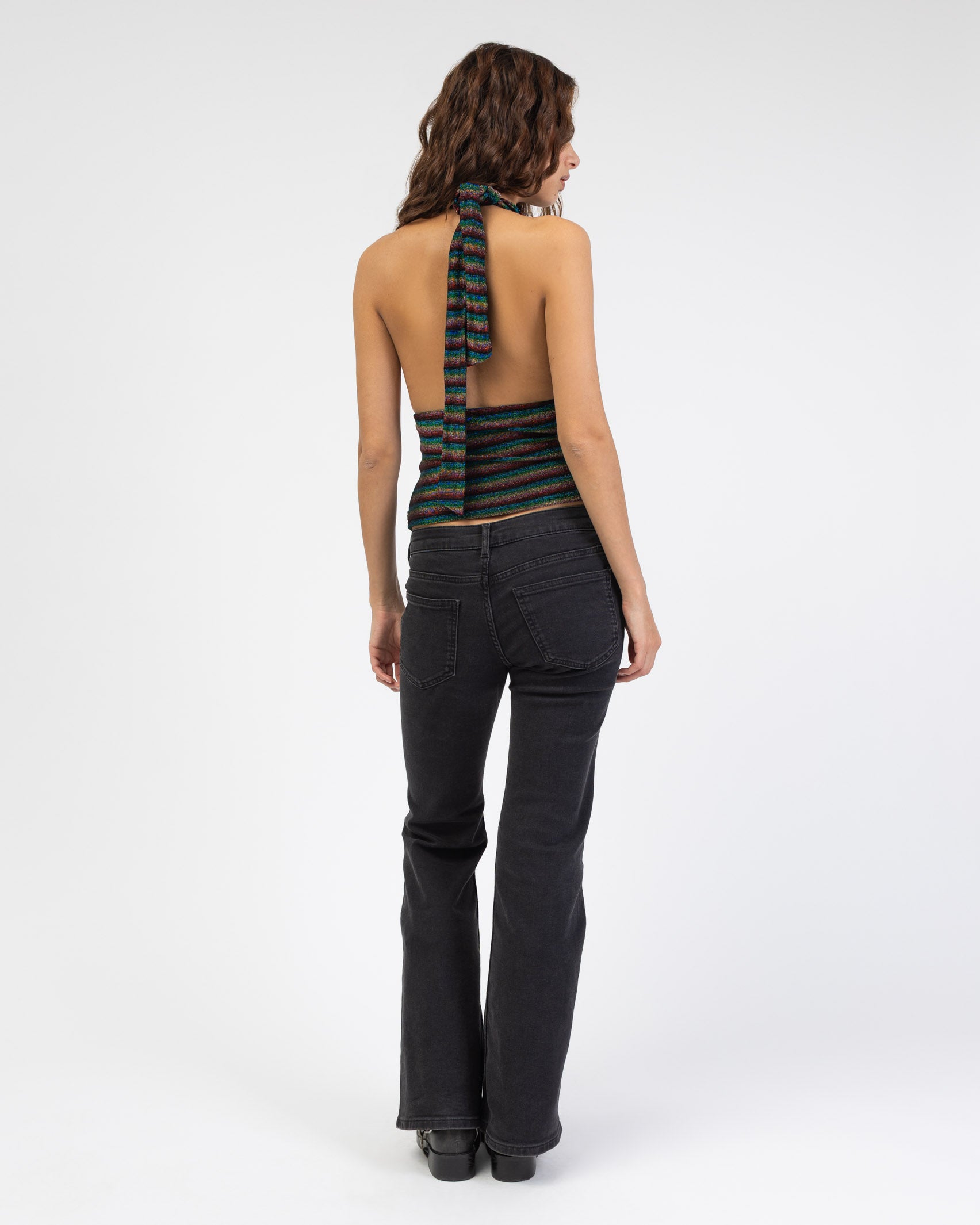 Neckholdertop mit glitzernden Streifen