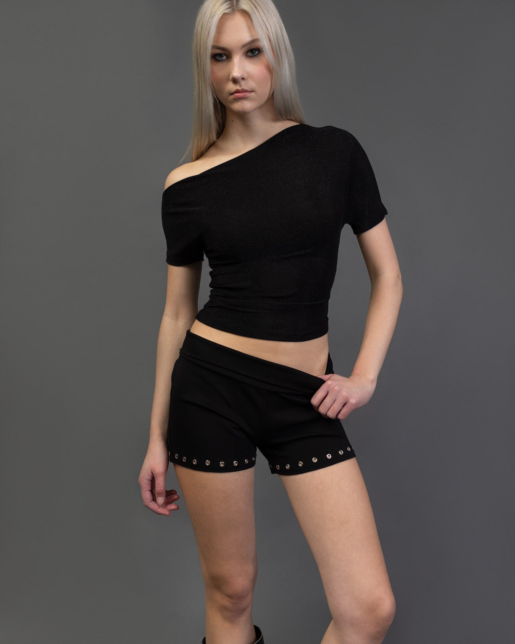 Offshoulder Shirt mit Glitzer