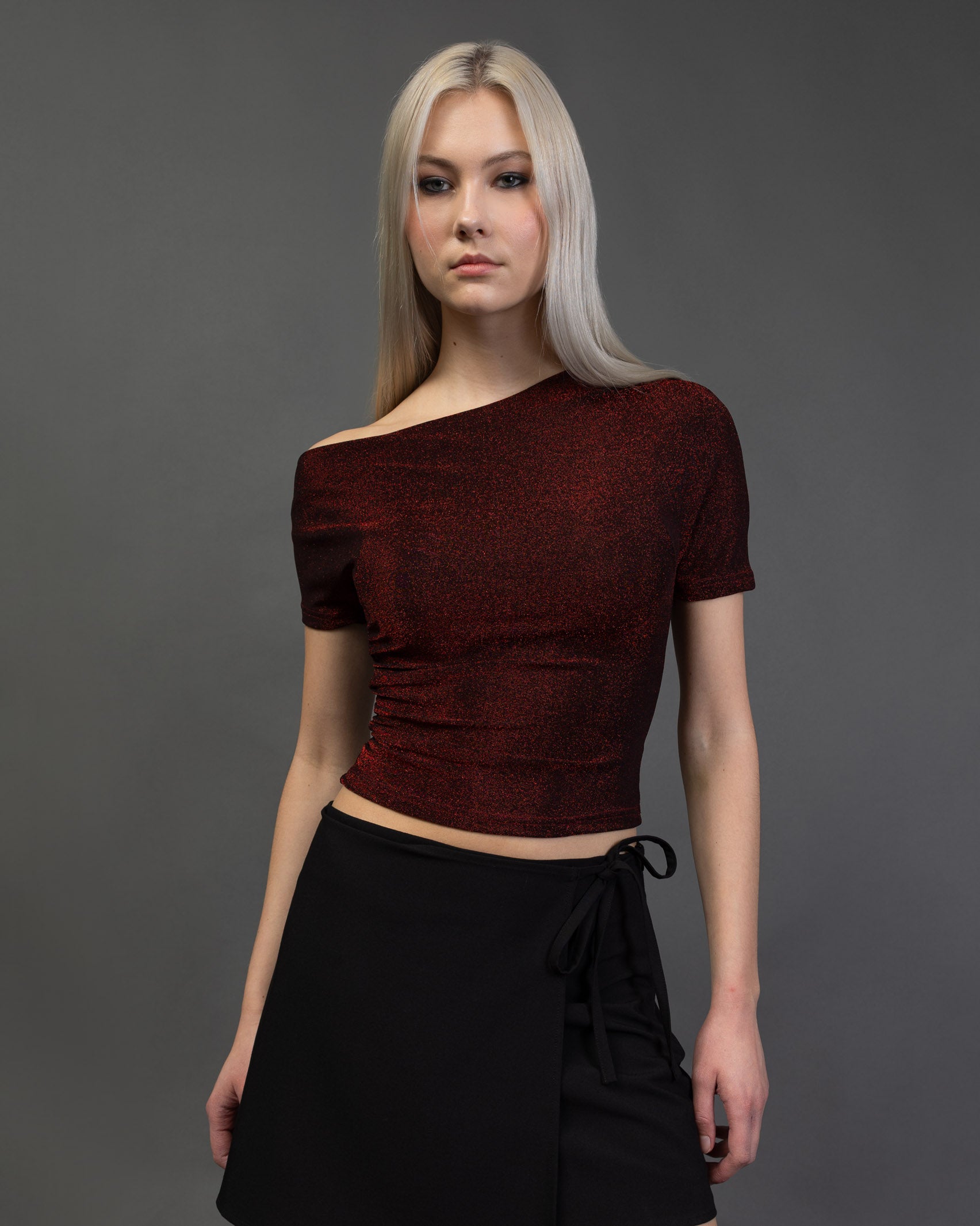 Offshoulder Shirt mit Glitzer