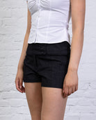 Microshorts mit Nadelstreifen